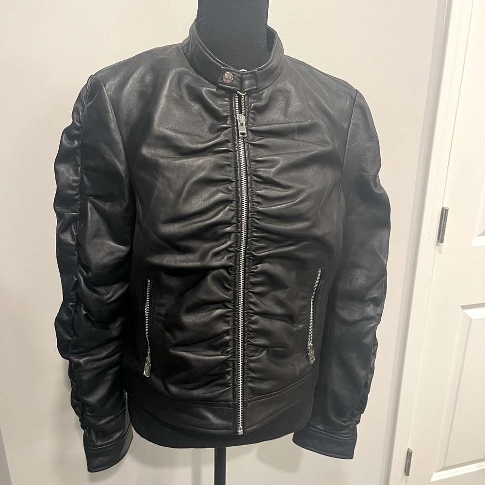 LAMARQUE PHILANA FITTED RUSHED FRONT black leather jacket size large   NEW!